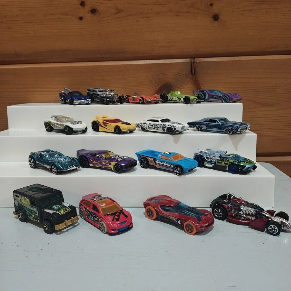 19 Piece Vintage 1995-2006 Hot Wheels Funny Unrealistic Cars Loose Bundle Lot